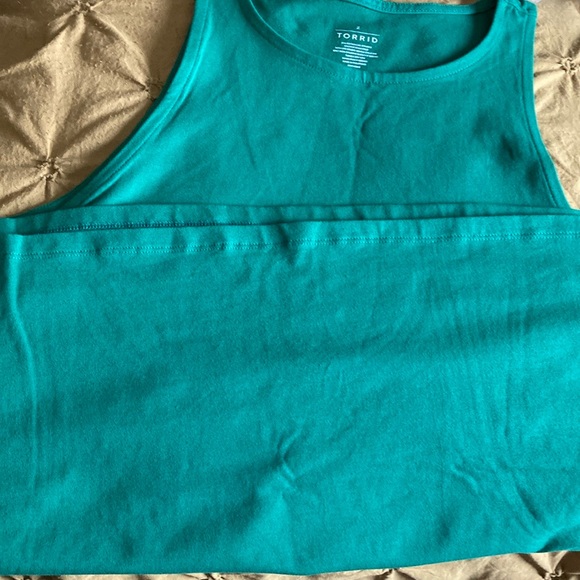 Tank top - Picture 6 of 7